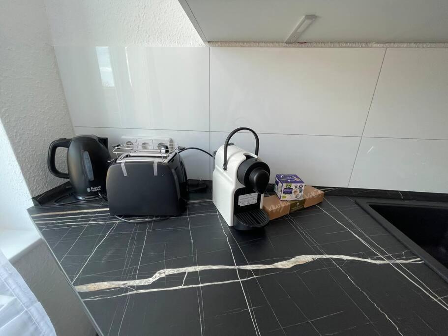 Lucky Ls09 - Vollausstattung - Zentrum - Grosse Kueche - 2 - Smart-tv Apartment Magdeburg